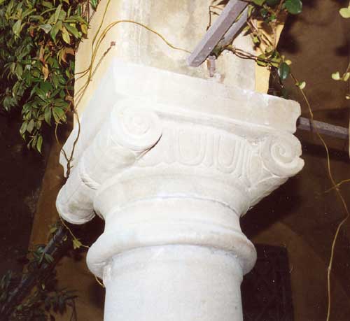 Capitello