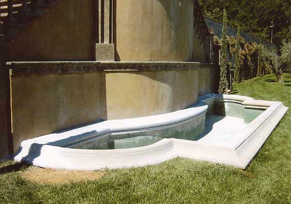 cornice in pietra serena