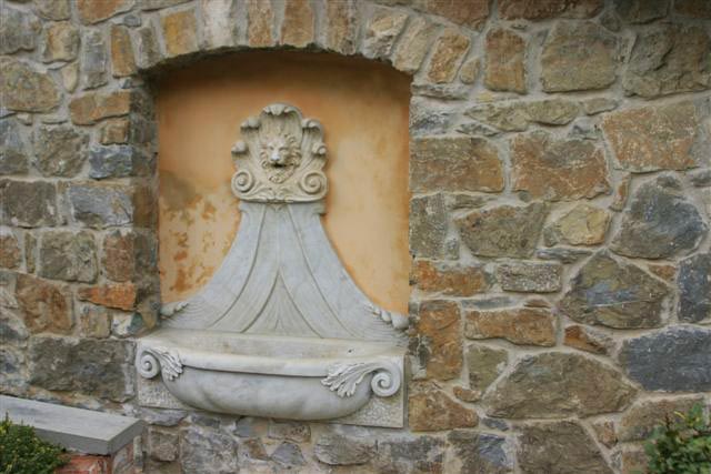 fontana a muro